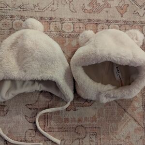Zara 12-18m And H&M 18-24m Cozy Fluffy Fur White Baby Hats (Set)